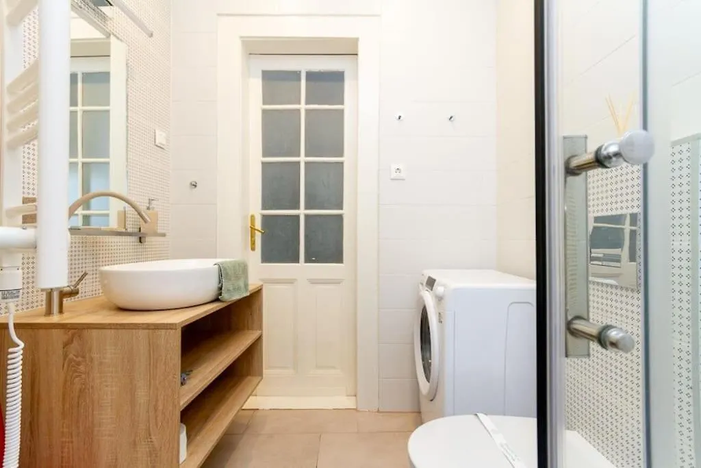 Apartment Historic Charm On Dohany Street By Newave Budapest Hungary
